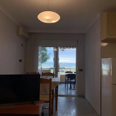 Beachfront Mila, Ground Floor Διαμέρισμα